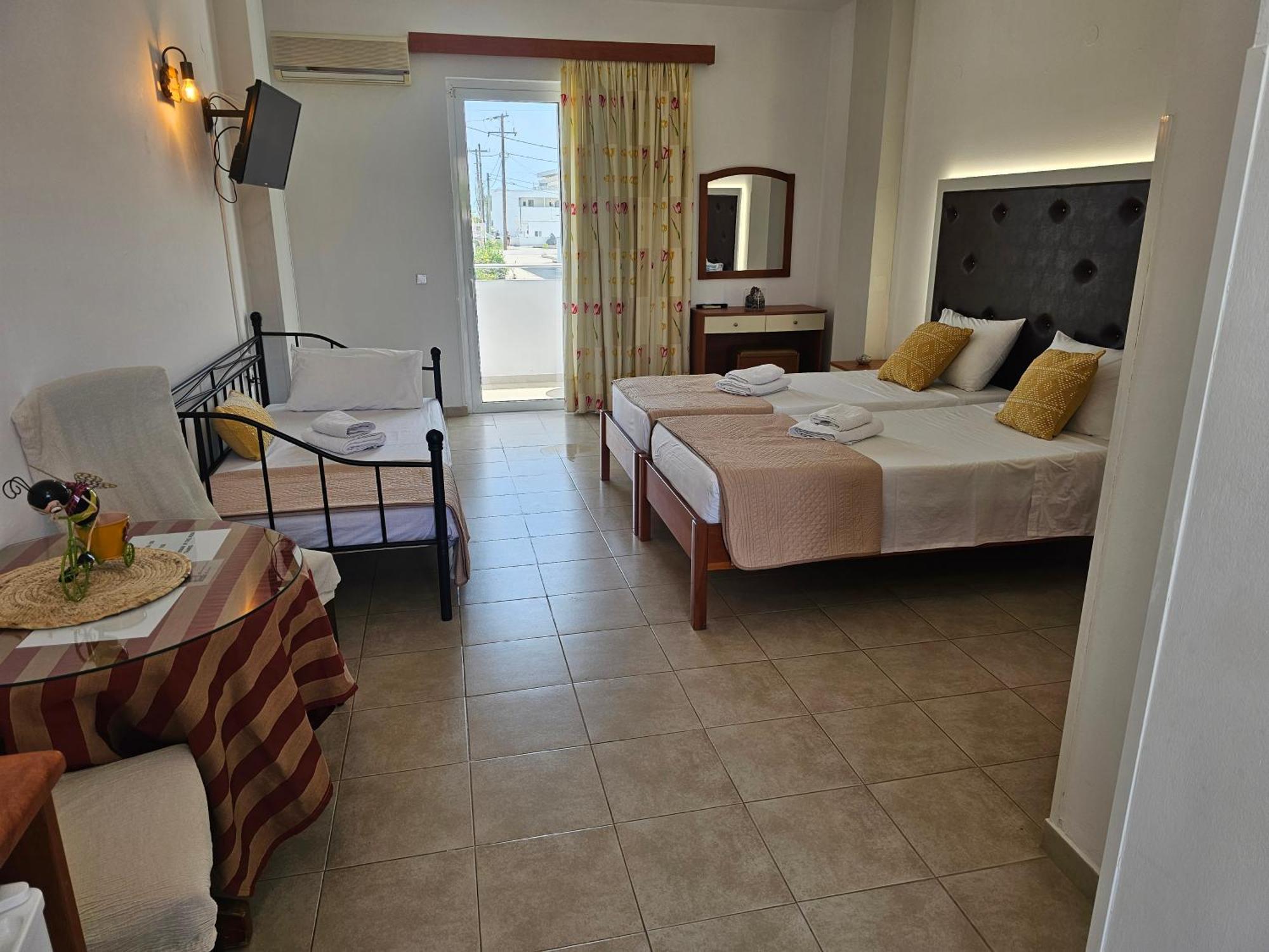 Apollonio Suites & Rooms Faliraki Rhodes Oda fotoğraf